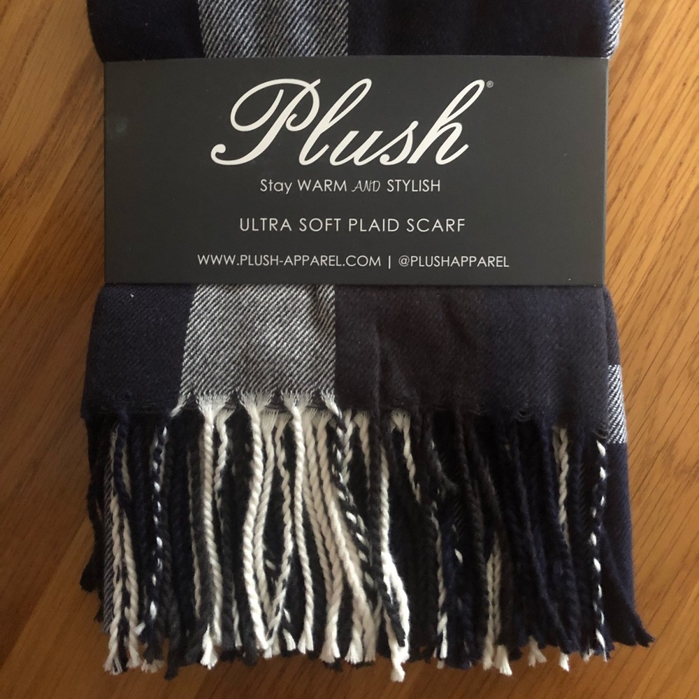 Plush ultra warm scarf